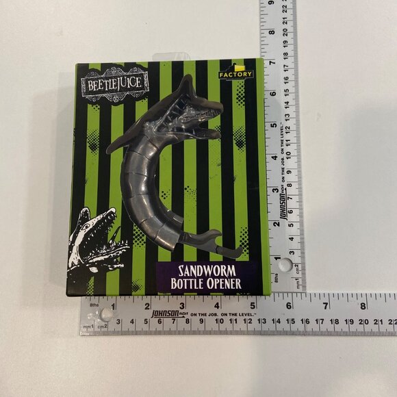 Beetlejuice Sandworm Bottle Opener By Factory  Cast Metal  Sturdy Heavy Duty Des - Picture 7 of 12